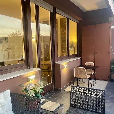 Bright&stylish Near Duomo, Center Apartment *